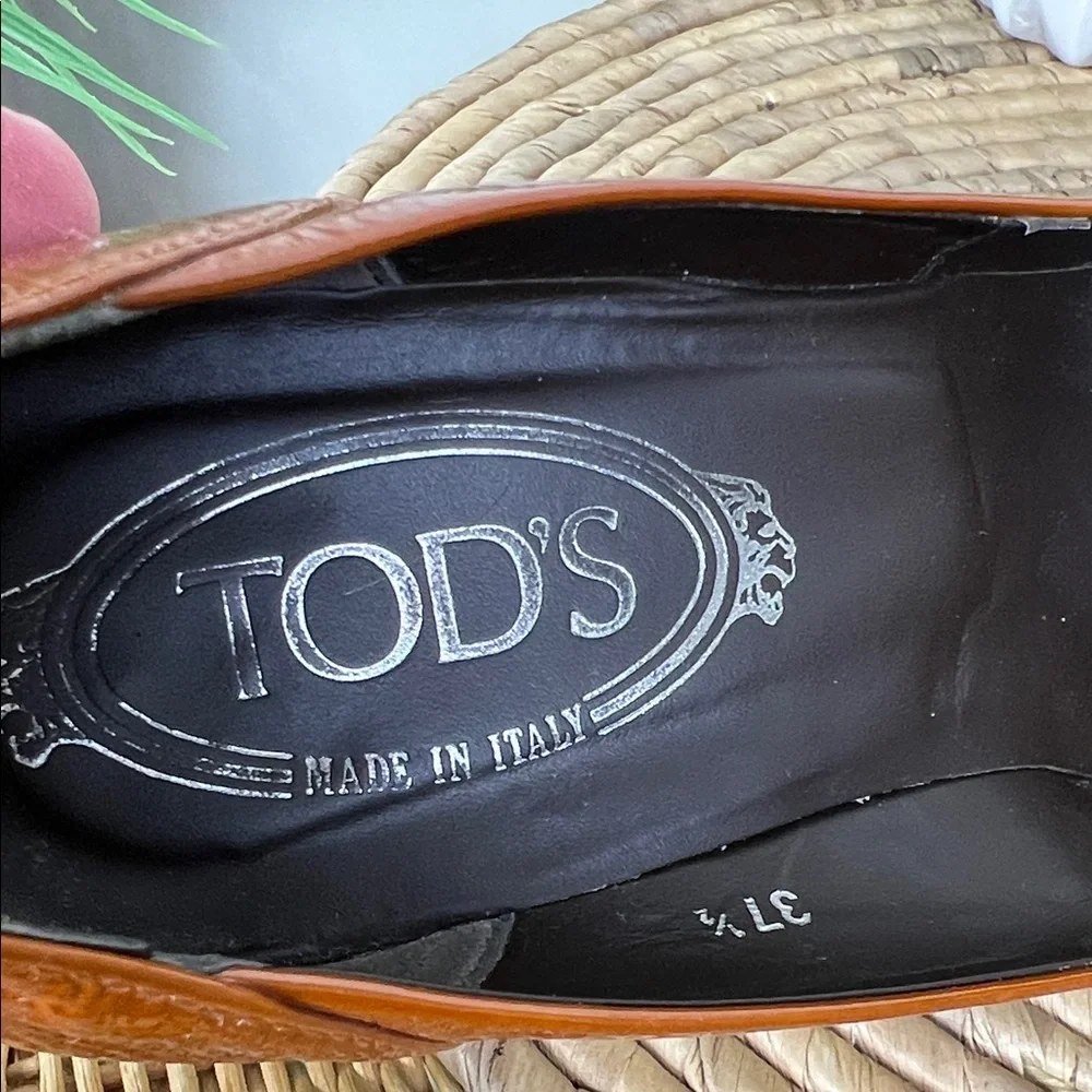 TOD’S Tan Women's Heels - Picture 5 of 9
